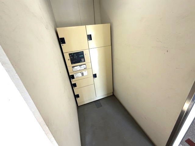 阪急神戸線 御影駅 徒歩1分 7階建 築32年の外観写真