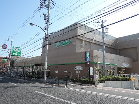 スーパー　サミットストア石神井公園店（スーパー）まで261m