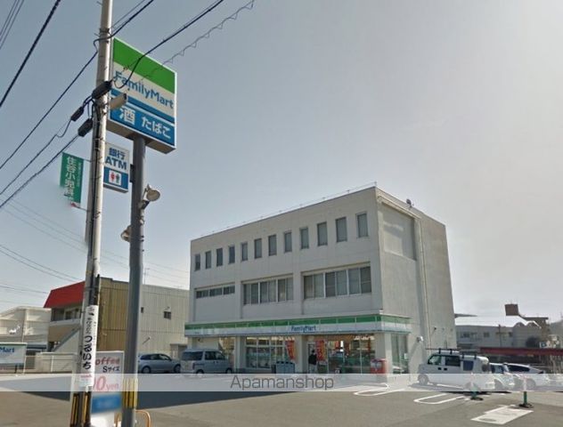 コンビニ　ファミリーマート高松香西東店（コンビニ）まで722m
