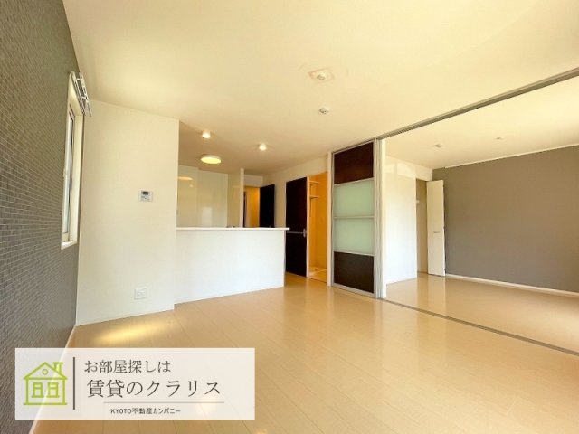 グレース洛西口A棟の居間写真