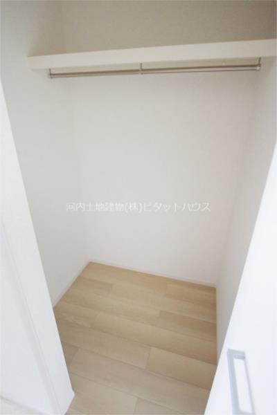 収納　衣類や荷物をすっきり収納できるクローゼット