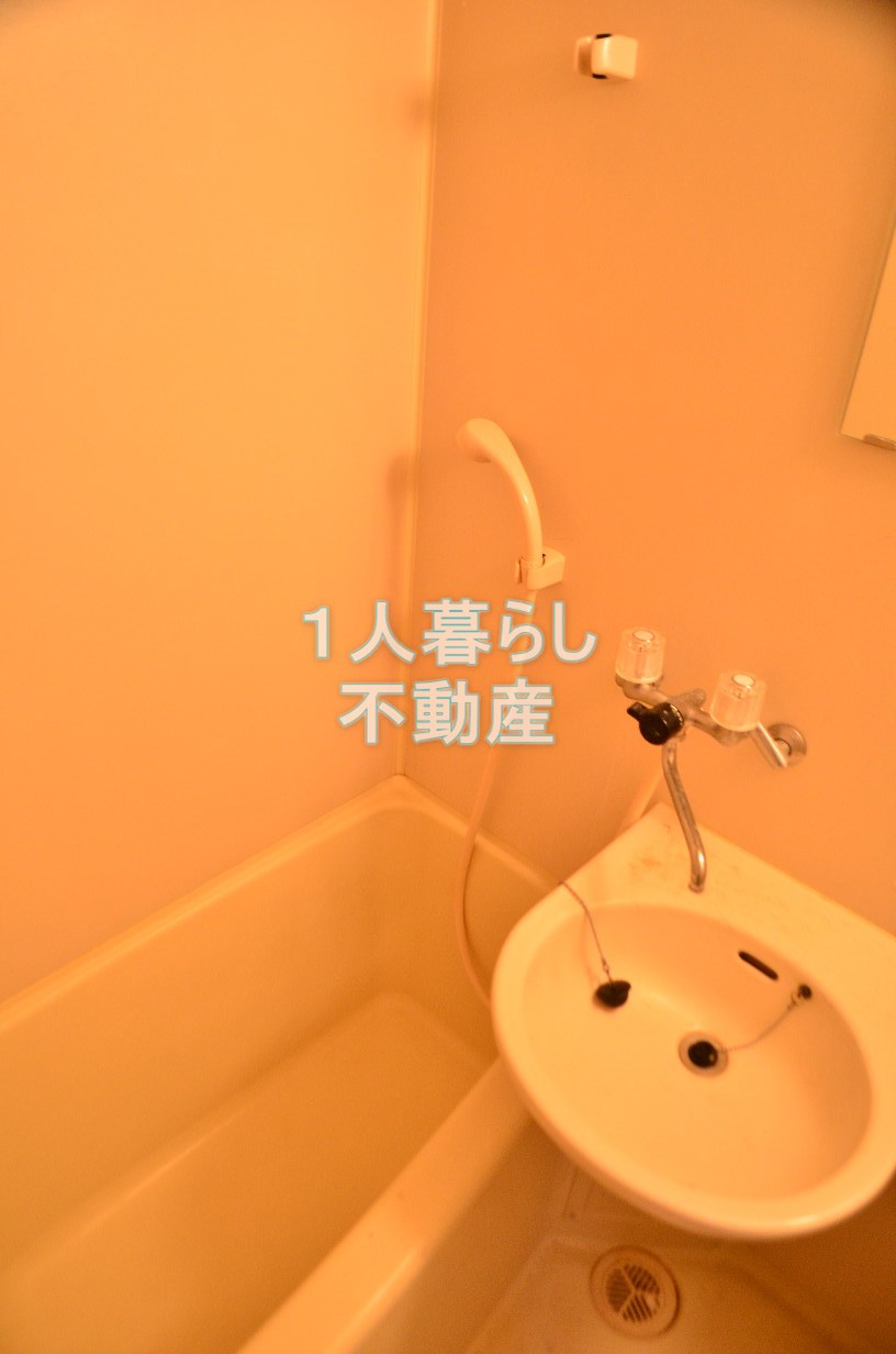 バス・シャワールーム　お風呂です