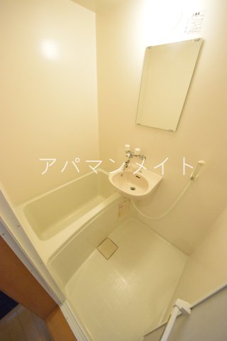 バス・シャワールーム　日々の疲れを癒すお風呂付です