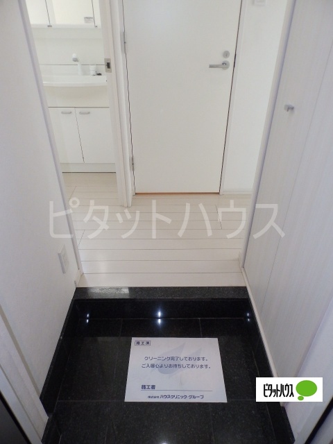 玄関　玄関です。