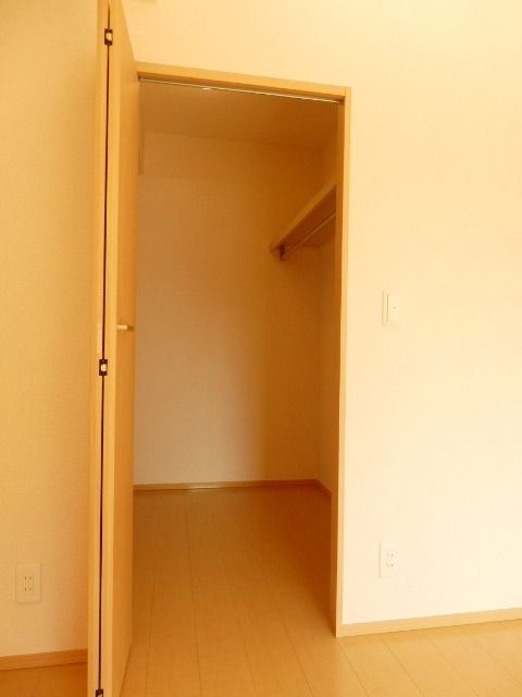 収納　★奥行のあるクローゼット★