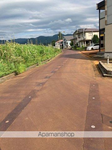 その他　前面道路（その他）まで0m