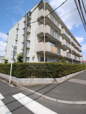 建物外観　安心・安全のRC造　閑静な住宅街　南向き　カードキー