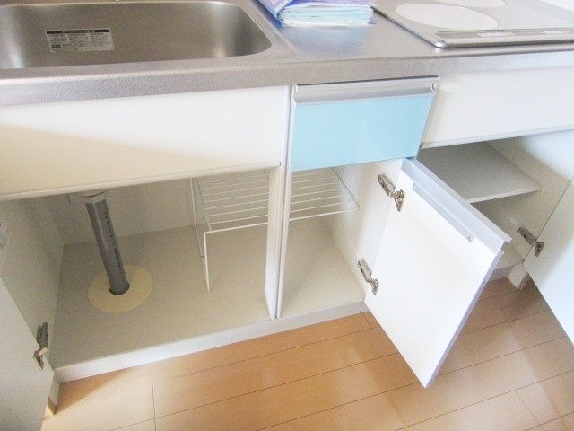 その他　★キッチン下部収納★