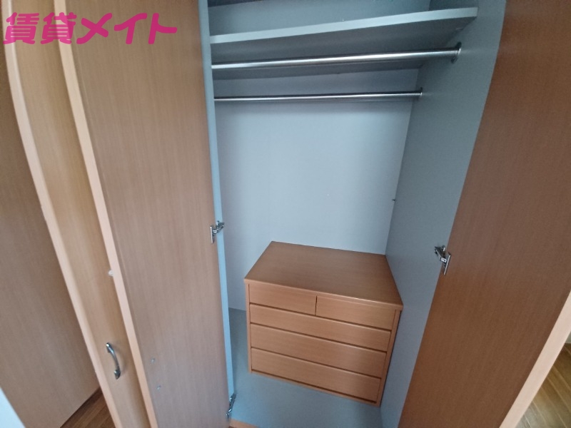 収納　同物件別室反転タイプ画像