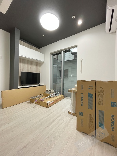 あんしん+日置荘西町08-1060の居間写真