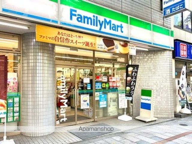 その他　【コンビニエンスストア】ファミリーマート　神田須田町一丁目店（その他）まで307m