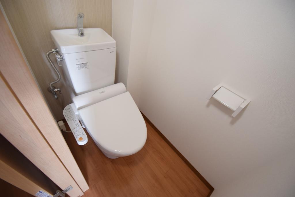 トイレ　シャワー付トイレ