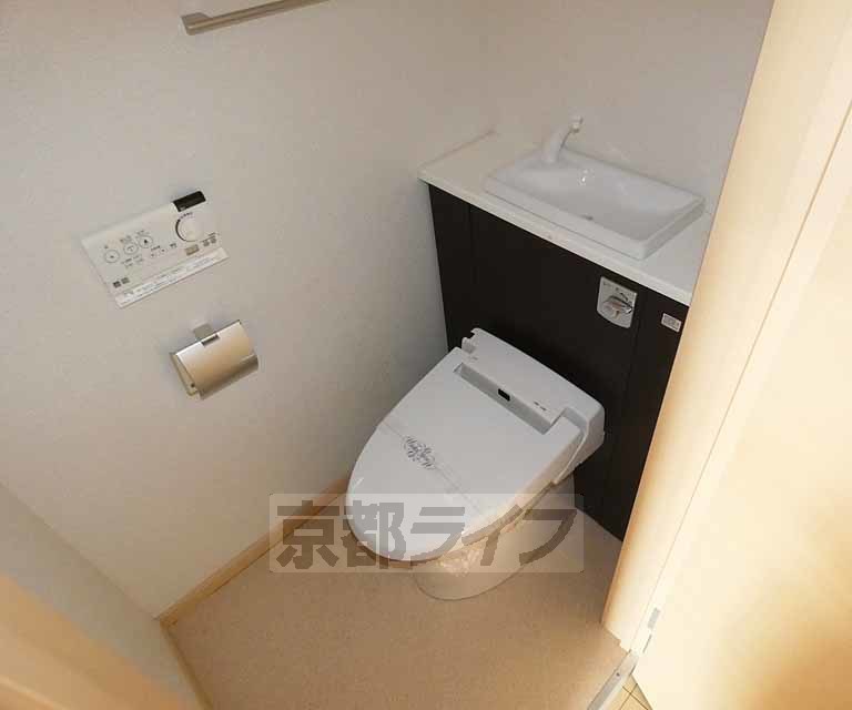 レクイアーレ大宮のトイレ写真