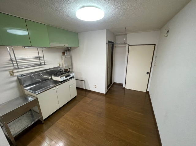 クローバーズマンション広和の居間写真
