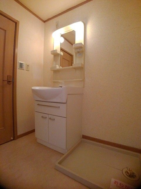 エンブレム・タウンAの内装写真