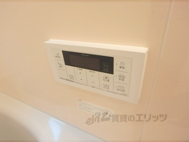 その他設備　給湯器リモコン