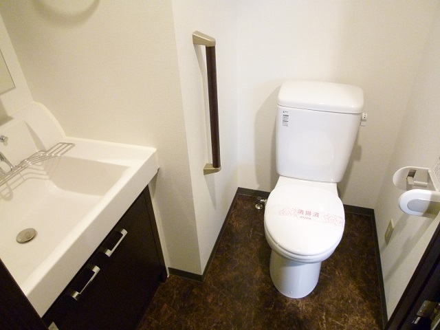 トイレ　★トイレ・洗面同室タイプ★（別室参考写真）