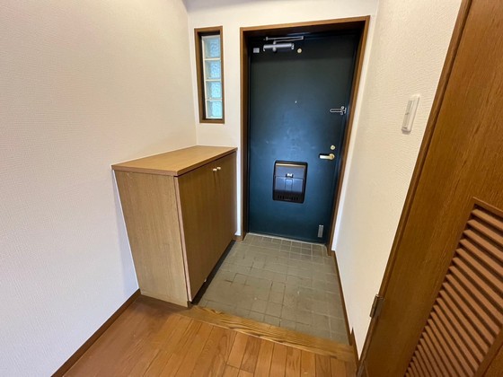 玄関　※別部屋の写真です