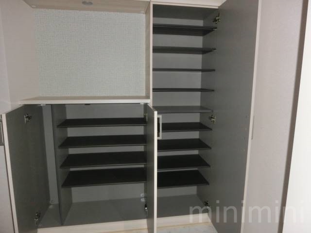 ソラーナIIの玄関写真