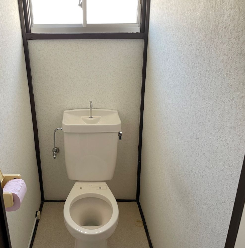 荻 貸家のトイレ写真