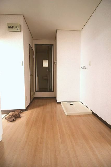 その他部屋・スペース　過ごしやすい室内です ※間取り反転の場合あり、内装が若干異な