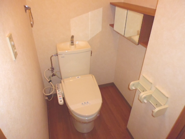 トイレ　シャワー付きトイレ