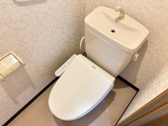 トイレ　シャワー付きトイレ