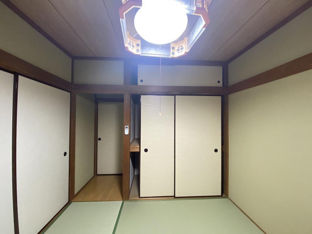 その他部屋・スペース　寝室向きの4.5畳、エアコンあり！