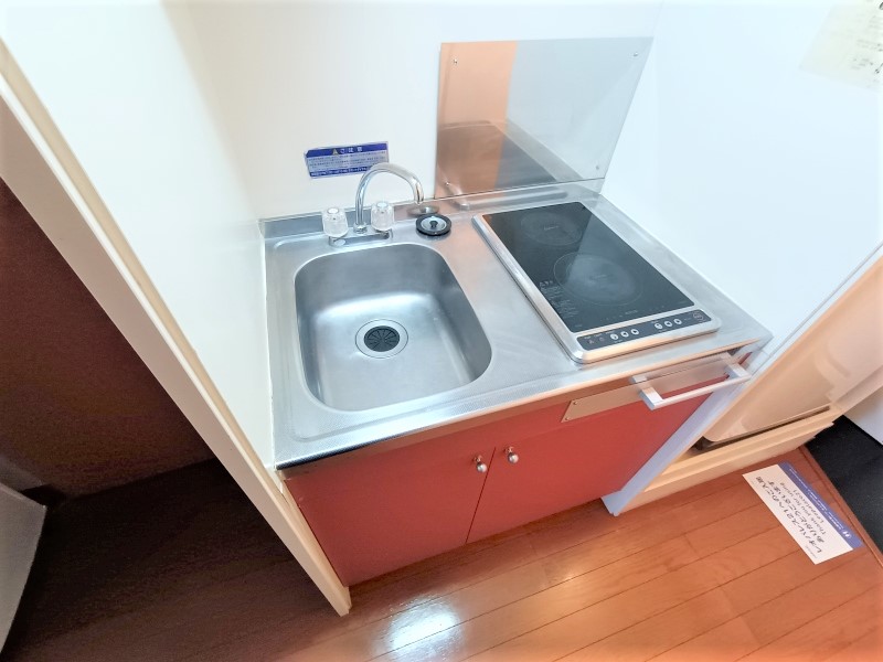 キッチン　コンロは２口コンロです。