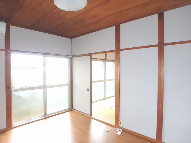 居室・リビング　１０．４帖のＬＤＫ