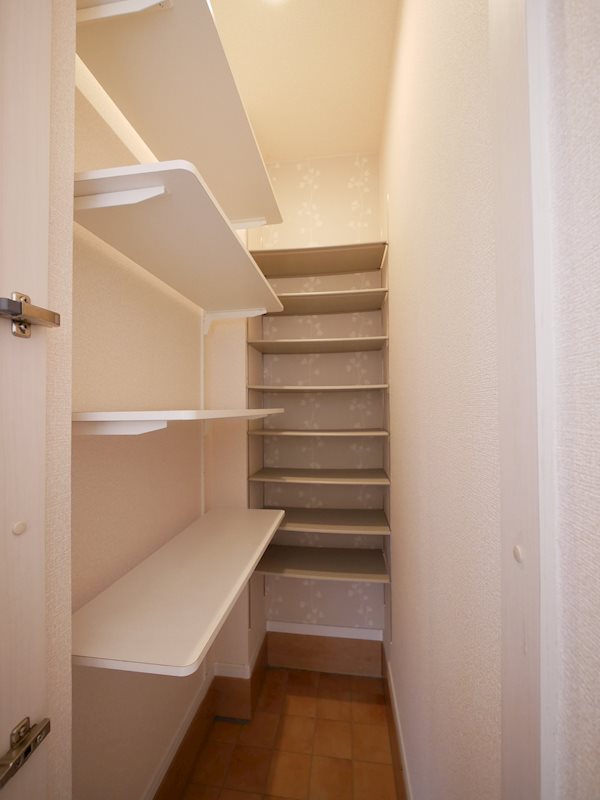 収納　シューズクローク