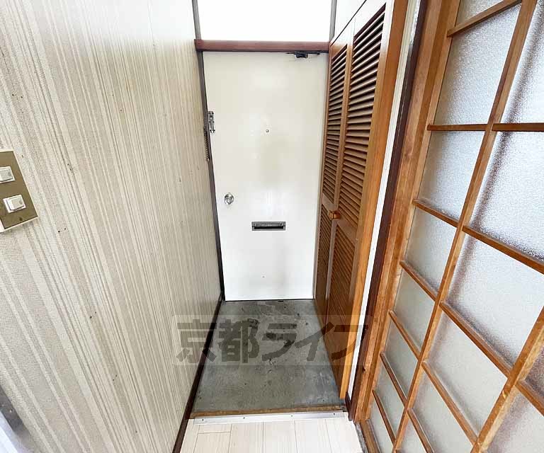 玄関　段差が少ないです。