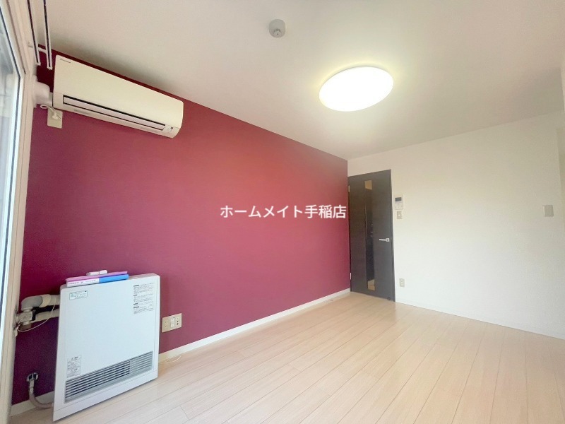 居室・リビング　明るく広々リビングスペース♪