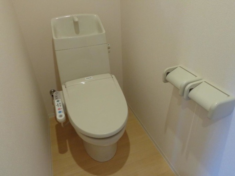 トイレ　図面と現状に相違がある場合には現状を優先