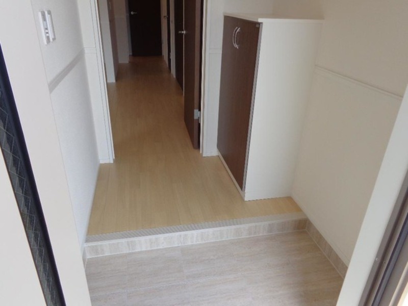 玄関　図面と現状に相違がある場合には現状を優先