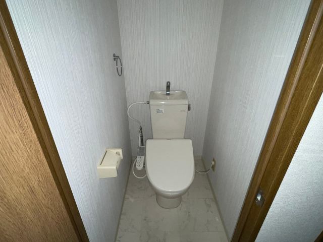 トイレ　洋式トイレです