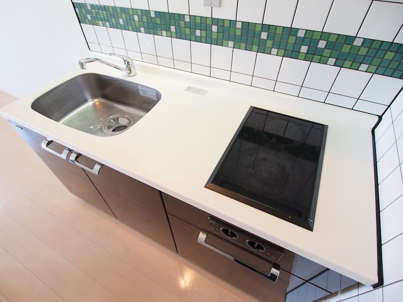 その他設備　2口の電気コンロ付です。