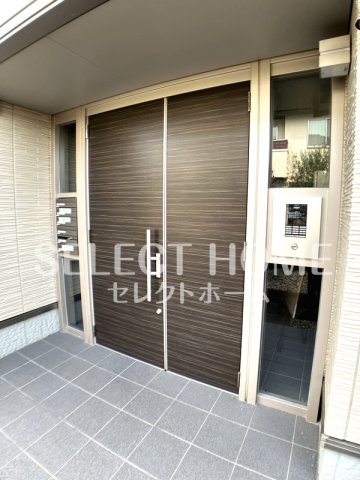 エントランス　清潔なエントランスです