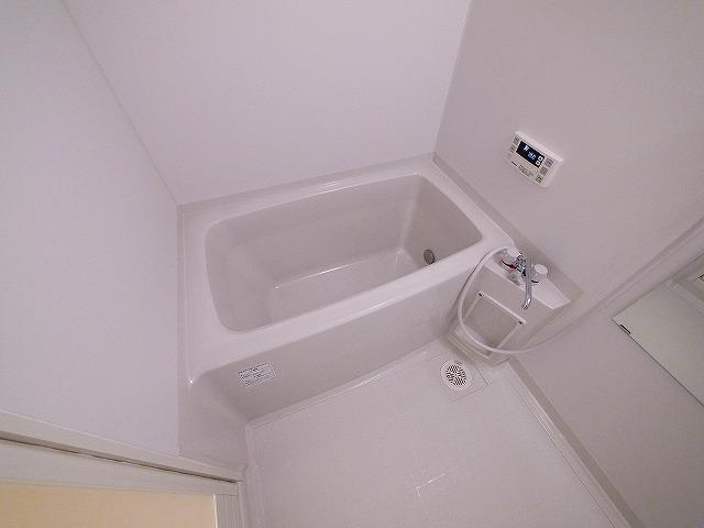 バス・シャワールーム　ゆったり過ごせるお風呂です