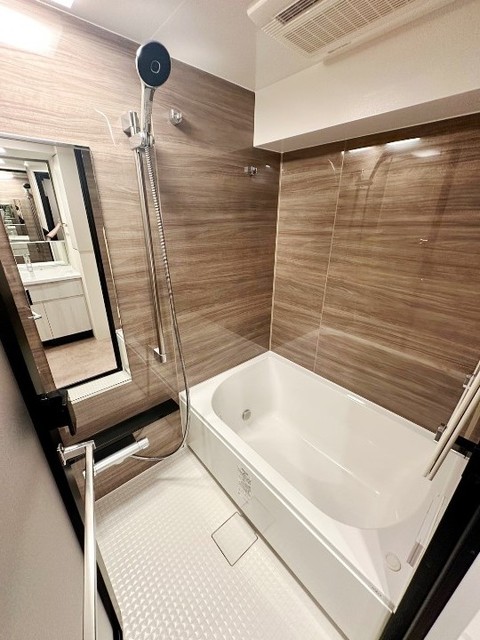 バス・シャワールーム　別部屋同仕様タイプ