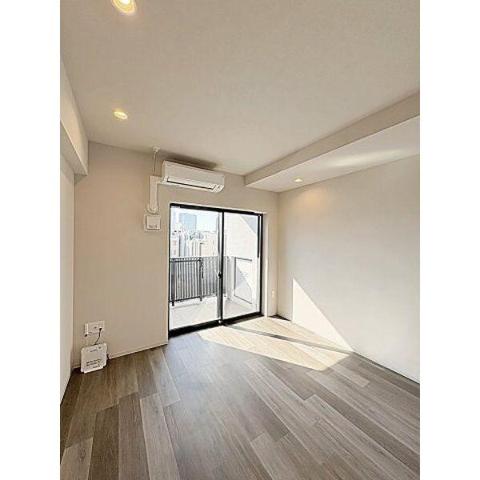 居室・リビング　室内