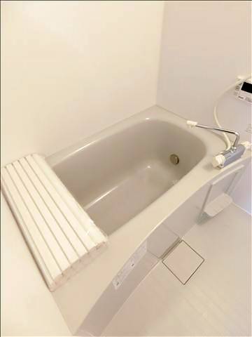 バス・シャワールーム　ゆったりバスルーム