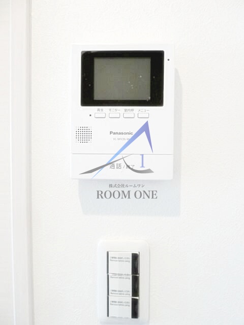 セキュリティ　モニター付きインターホンです。