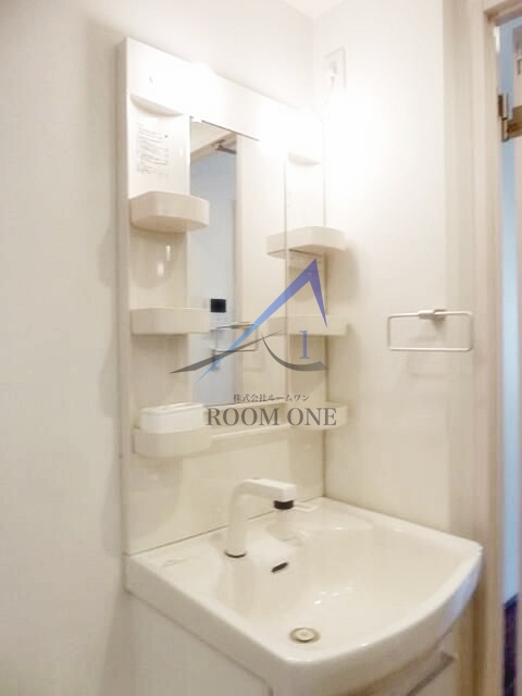 洗面設備　洗面台です。