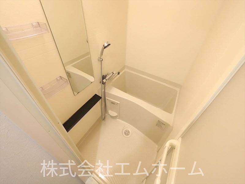 バス・シャワールーム　浴室暖房乾燥機付お風呂