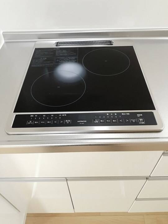 キッチン　IHクッキングヒーター