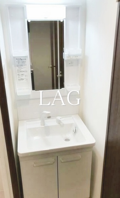 洗面設備　洗面台です。