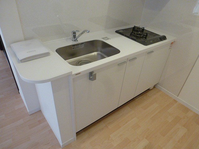 キッチン　写真は104号室です(参考)