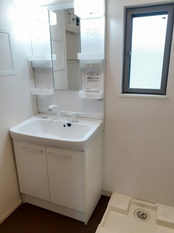 洗面設備　広い洗面スペース