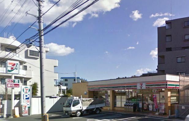 コンビニ　★★セブンイレブン（コンビニ）まで211m